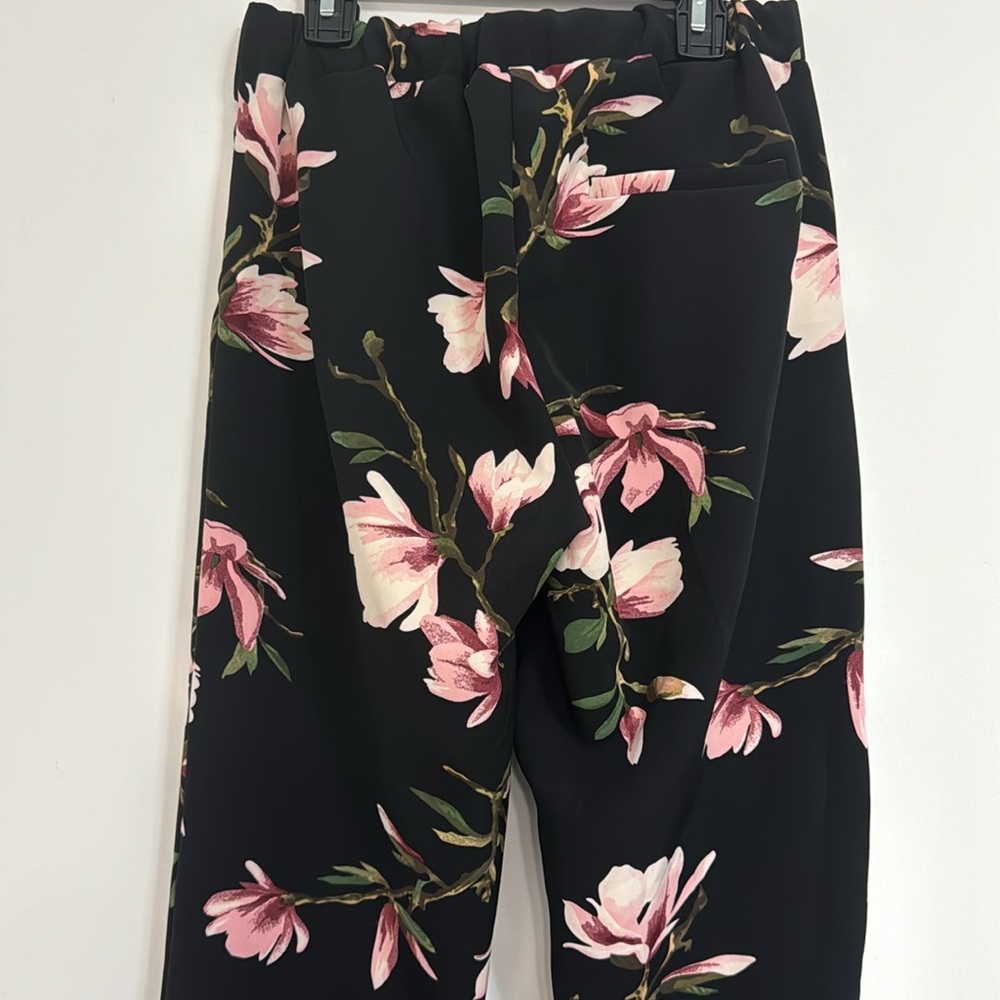 Like an angel floral women’s small pants - Picture 4 of 6